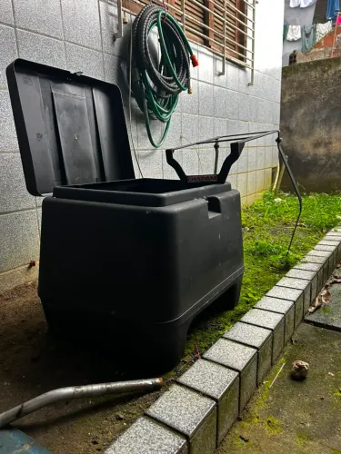 Suporte e baú