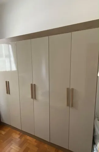 Guarda roupa bartira 6 portas