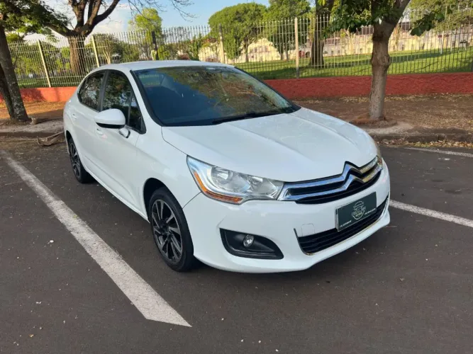 Citroen C4 Lounge Tendance 1.6 Turbo 4P AUT 2015