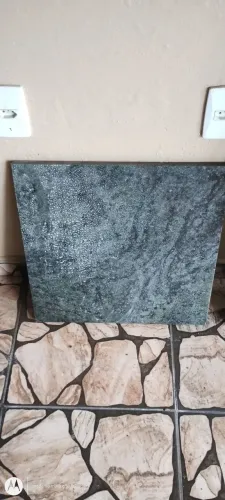 Bancada de mármore escuro med.0,50 x 0,50 cm