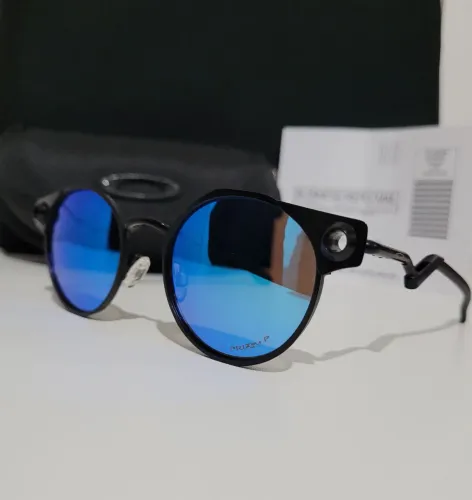 Oculos de sol oakley deadbolt lente prizm 