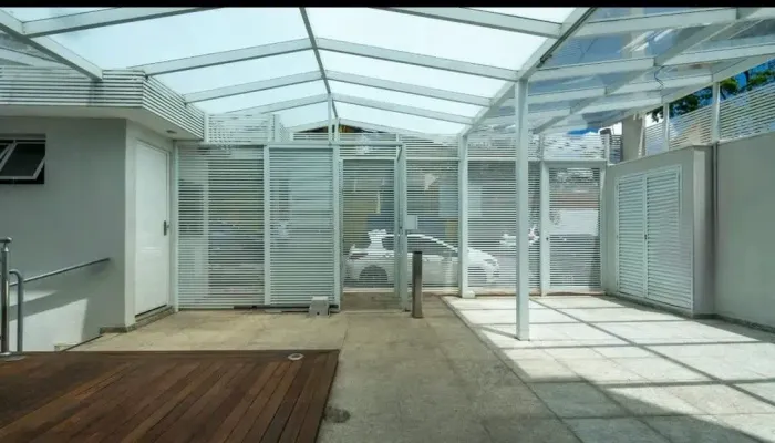Prédio comercial na Rua Ostenda, 79 1048 m²