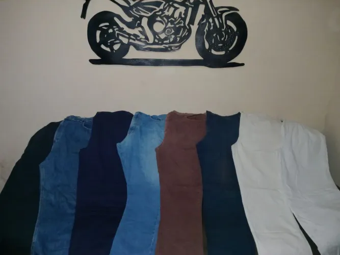 Lote de 8 calças masculinas número 52 todas por R$140.00 ou R$25.00 cada