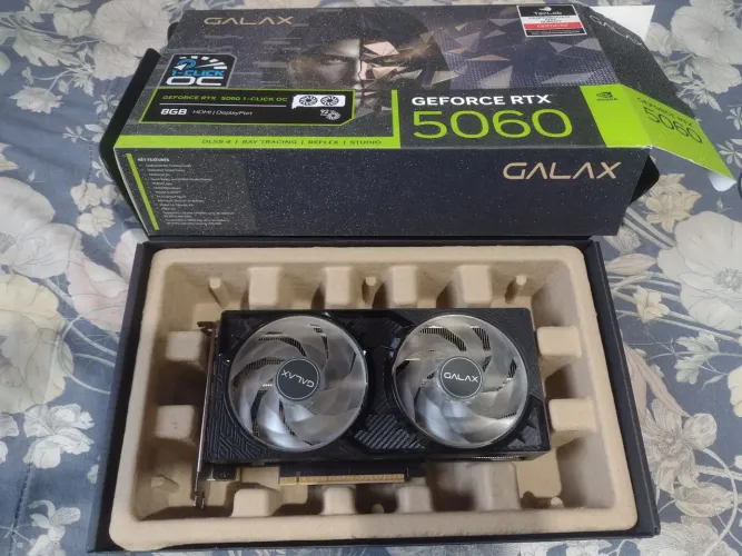 Placa de Vídeo Galax GeForce RTX 5060 1-Click OC 8GB GDDR7 - Nova na Caixa!