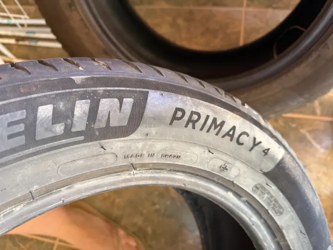 Pneu 235/55 