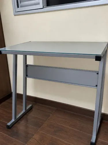 Mesa de vidro para escritório/quarto