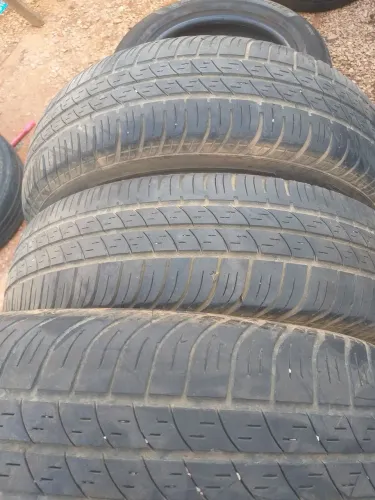 Pneus 175 65 15 pirelli bons o par**