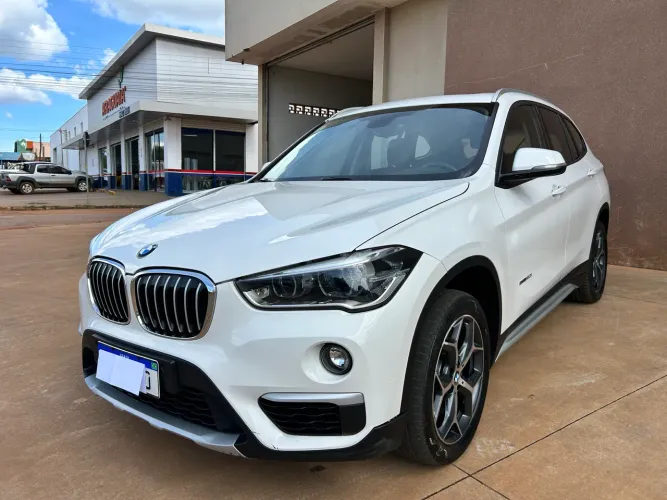 BMW X1 Sdrive 20I X-line 2.0 TB Active Flex 2018