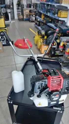 Roçadeira a Gasolina 52cc Motor 2HP C/ Acessórios - Toyama (Novo)