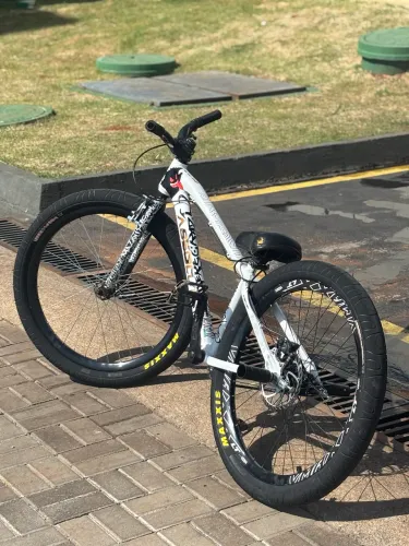 Bike Absolute Brutus pro parcelo no cartão