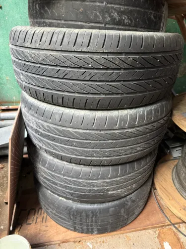 Pneu 265/60/18 500,00