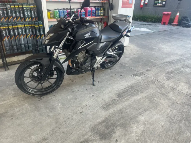 Cb300F Twister 2023 Venda ou troca 