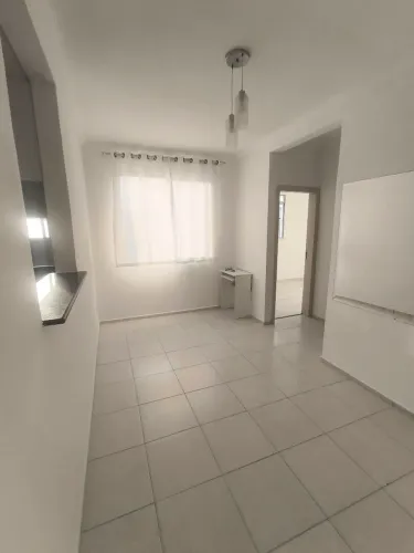 Apartamento 2 Quartos, 2 Vagas Cobertas