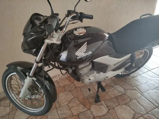 Vendo Titan 150 mix ESD 2011 !!
