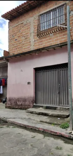 Vende-se esta casa.