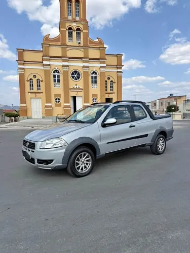 Fiat Strada 1.4 MPI Fire Flex 8V CE 2012
