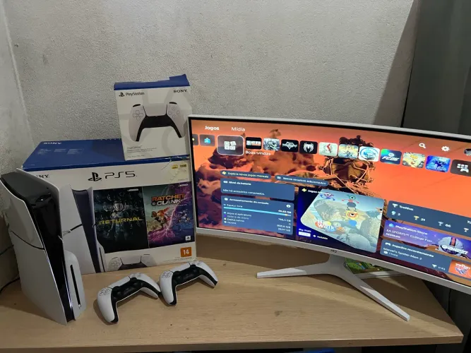 PS5 2 controles semi novo
