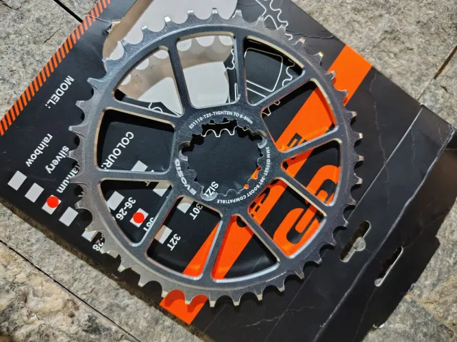 Coroa padrão SRAM 38 dentes