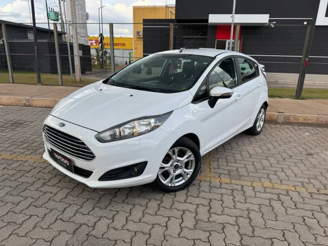 Ford Fiesta 1.6 16V Flex Aut. 5P 2016