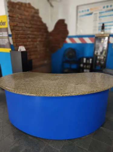 Balcão de mármore para recepção