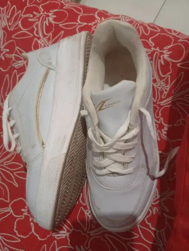 Tênis feminino 37