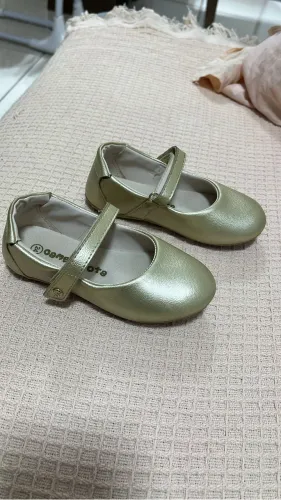 Sapatilha ouro light tamanho 24