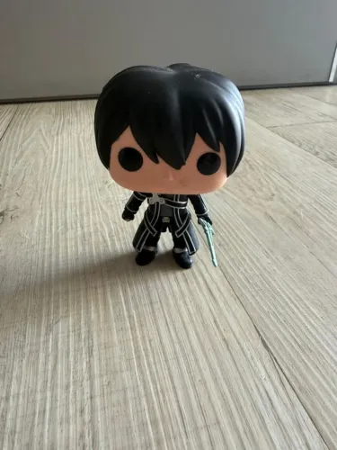 BONECO FUNKO POP KIRITO - ANIME SWORD ART ONLINE