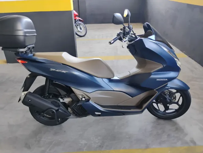 Honda PCX DLX 2024 Impecável!!