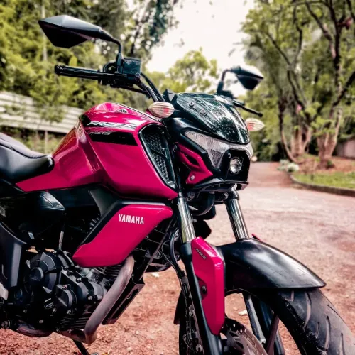 VENDO YAMAHA FZ15 2024 - Único dono