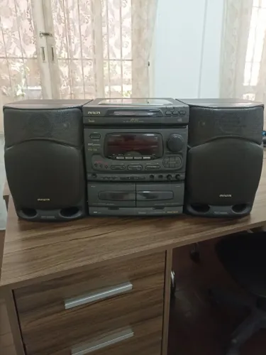 APARELHO DE SOM 3 EM 1 MARCA AIWA