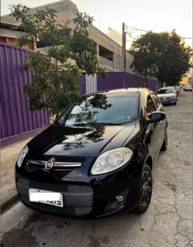 Fiat Palio Attractive 1.0 EVO Fire Flex 8V 5P 2013
