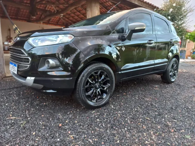 Ford Ecosport Freestyle 1.6 16V Flex 5P 2013