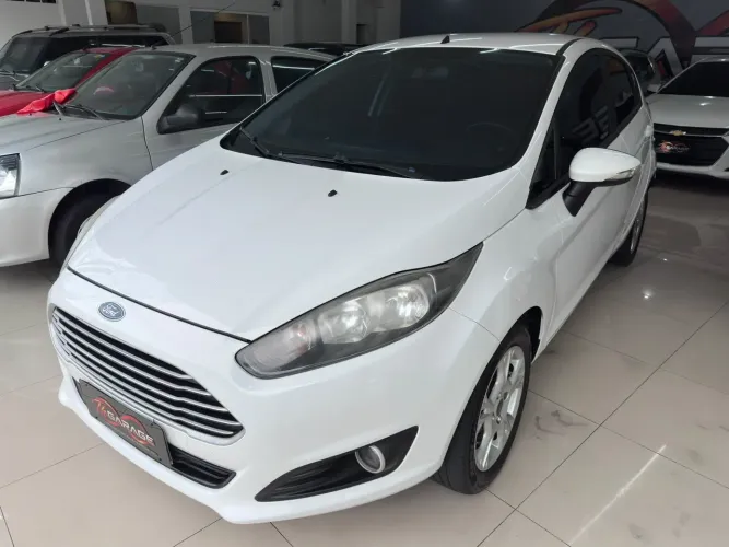 Ford Fiesta 1.6 16V Flex Aut. 5P 2016