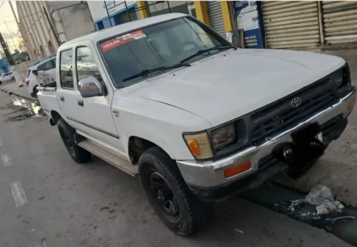 Toyota Hilux CD SR5 4X4 2.8 Diesel 2001