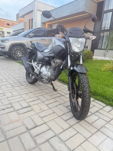 Start 160 2025 sem detalhes, na garantia