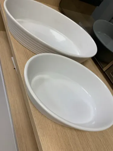 Conjunto de Travessas/Refratários em Porcelana Branca