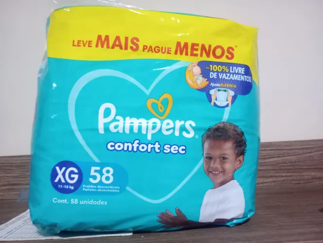 Frauda marca Pampers tamanho XG com 58 unidades