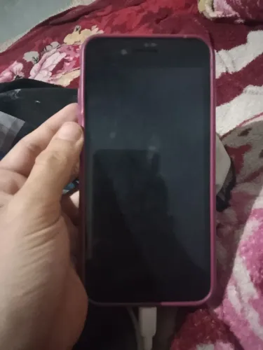 Iphone 8 plus, bateria 100% , iCloud ok