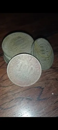 Moeda antiga de 100 Réis