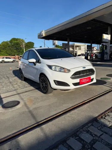 Ford Fiesta 1.5 16V Flex Mec. 5P 2015