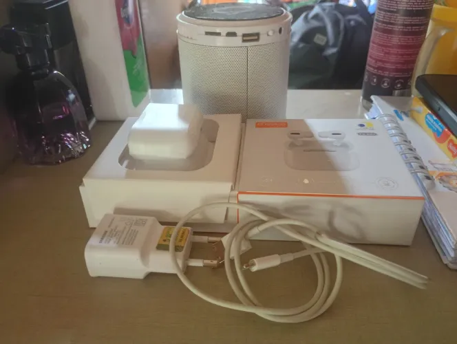 Kit de caixinha de som e Fones bluetooth