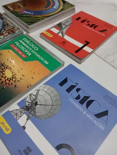 Livros didáticos, matemática física e filosofia