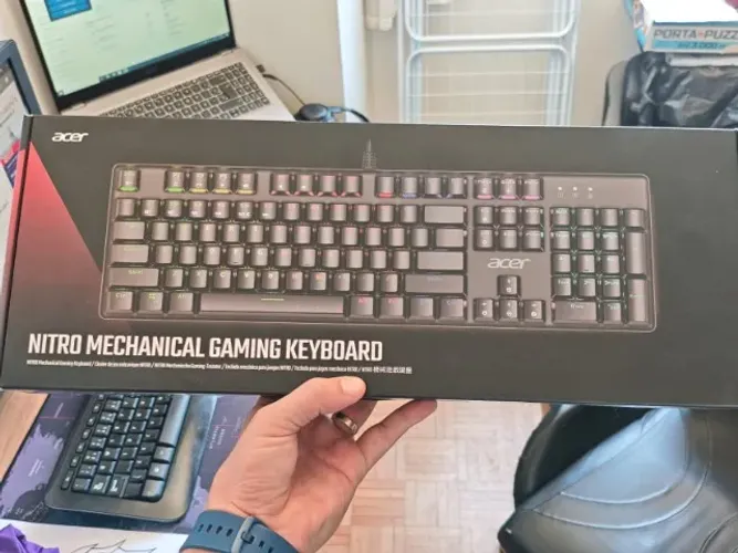 Teclado Gamer Acer Nitro NKW202 com LED **NOVO**