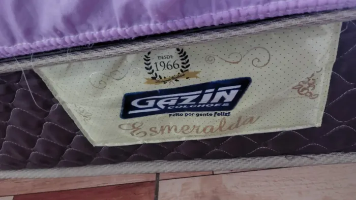 Cama de casal Box