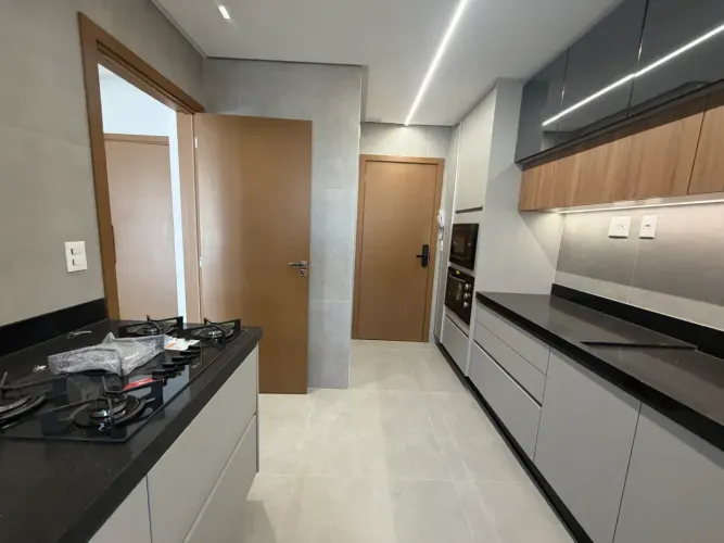 Apartamento de 139 m2 com 3 suites no Setor Marista - Goiânia