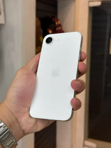 Iphone 16e 128 branco - Bateria 100 % garantia Apple