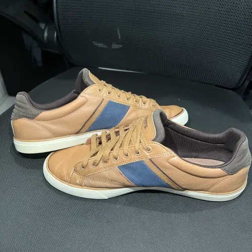 tênis lacoste fairlead em couro marrom tamanho 42 original s/caixa