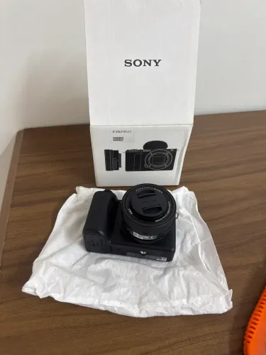 Câmera Sony semi nova
