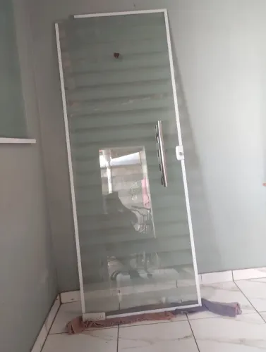 Vendo porta de vidro