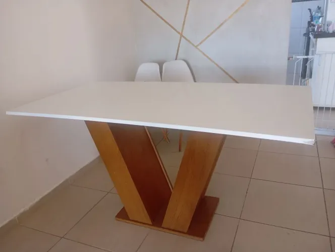 Mesa de jantar 160cm